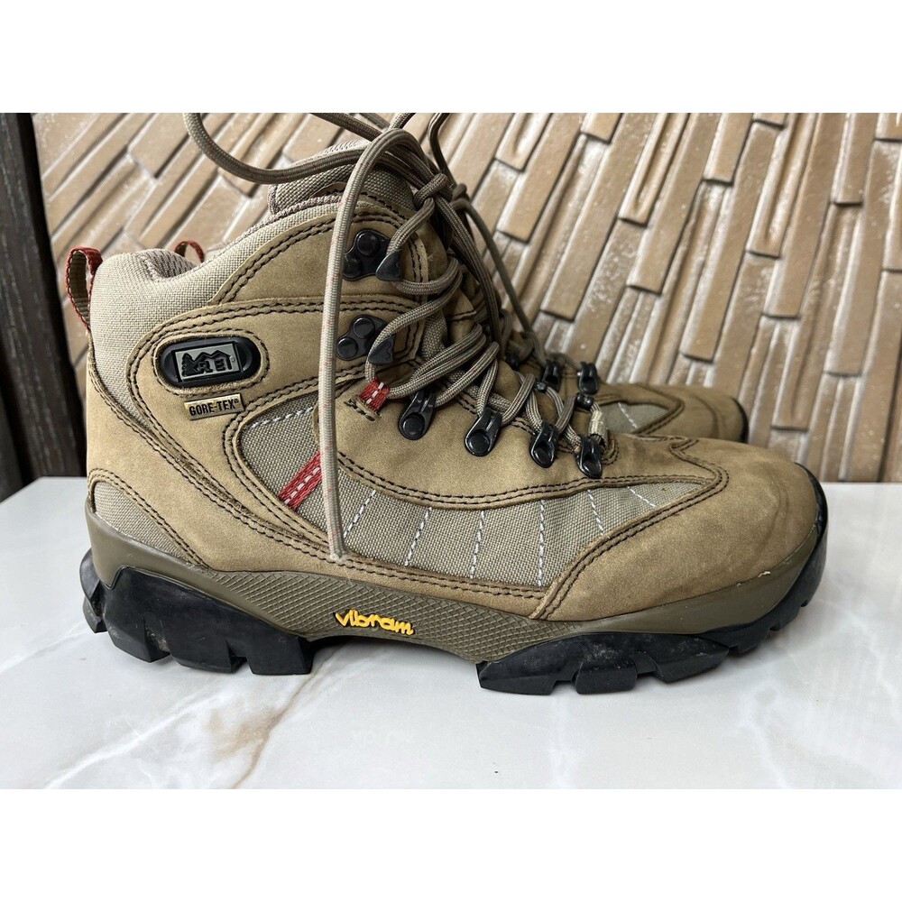 REI Waterproof Hiking Boots Monarch III GTX Vibram Lace Up Brown Leather Wmn 9